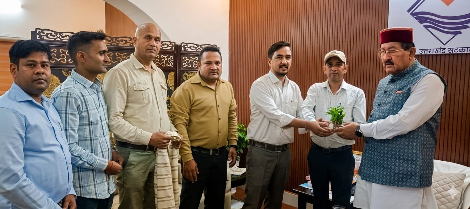 उद्योग विभाग कर्मचारी प्रतिनिधिमंडल ने मंत्री भरत सिंह चौधरी से की शिष्टाचार भेंट