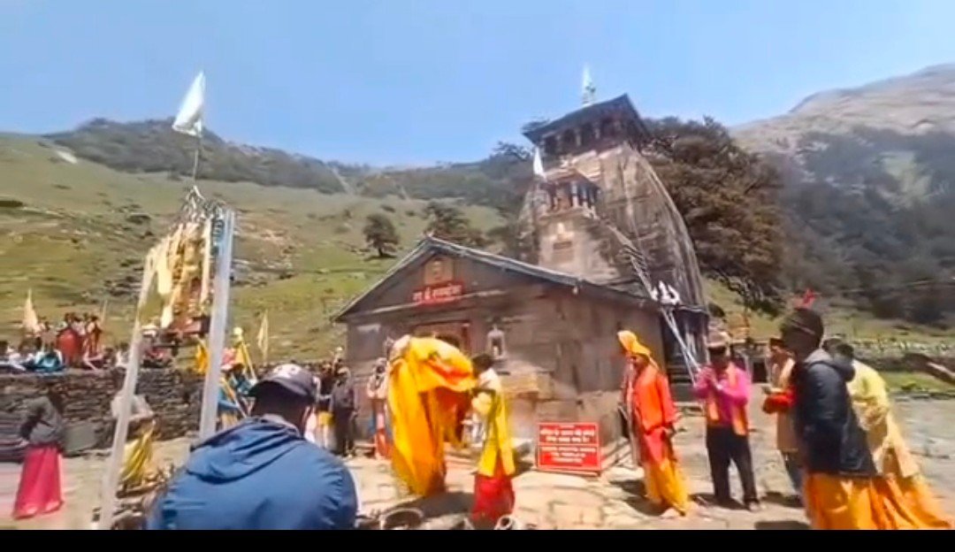 द्वितीय केदार श्री मदमहेश्वर मंदिर के कपाट श्रद्धा एवं वैदिक विधि-विधान से खुले