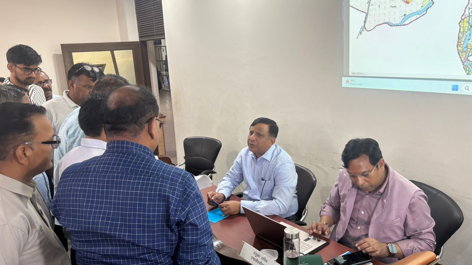 देहरादून महायोजना-2041 पर बढ़ा जनसंवाद, दूसरे दिन सेक्टर-02 के लोगों ने रखी अपनी बात