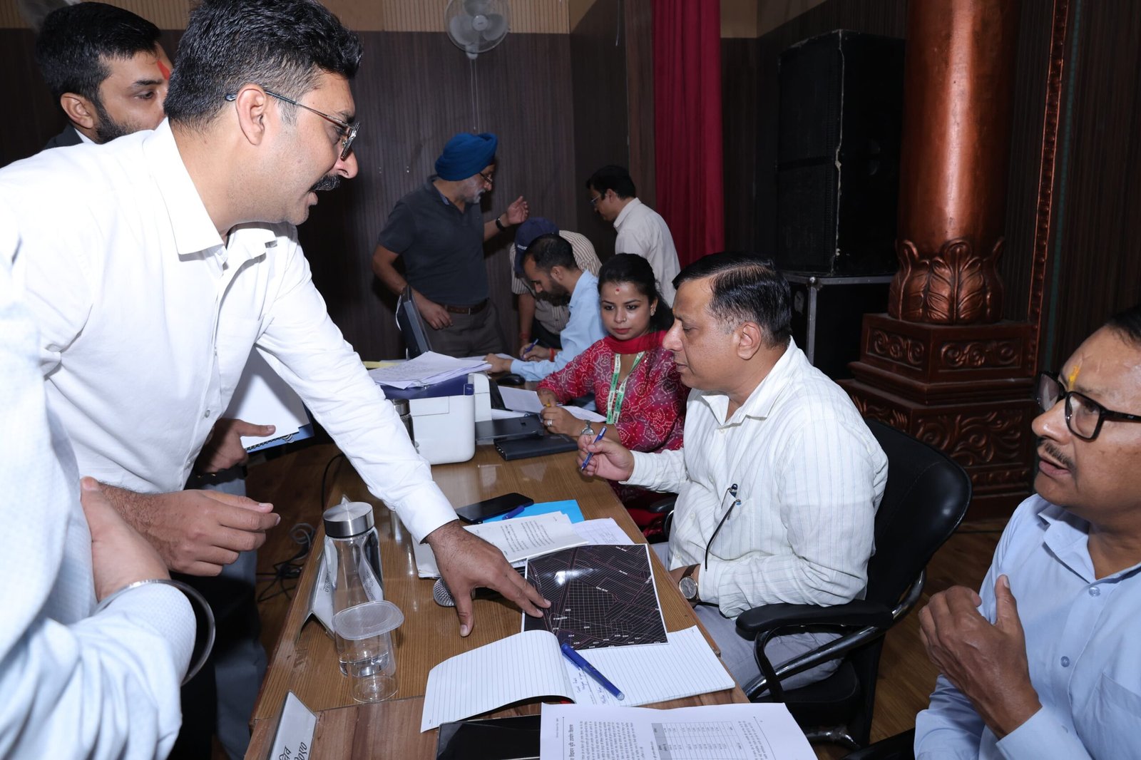 चौथे दिन नगर निगम में उमड़ी सहभागिता, सेक्टर-04 के नागरिकों और संगठनों ने रखे विकास से जुड़े सुझाव
